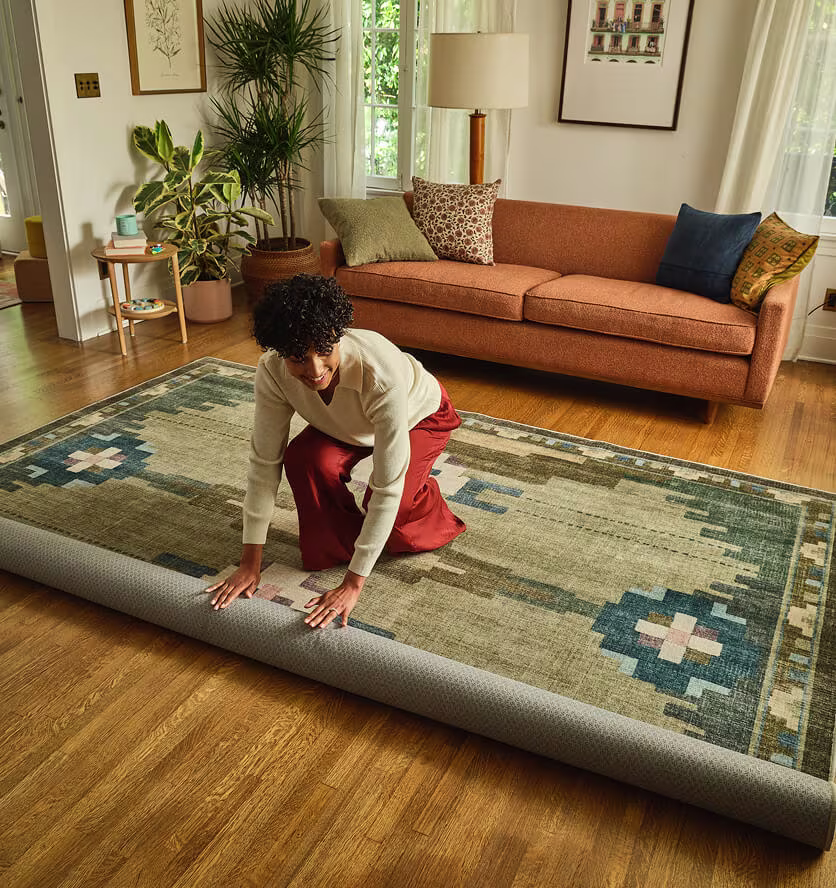 Ecomm AIO Tufted PDP Value Props 1 Desktop